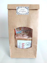 Pochette cadeau OFFERTE avec 1 Savon & 1 loofah