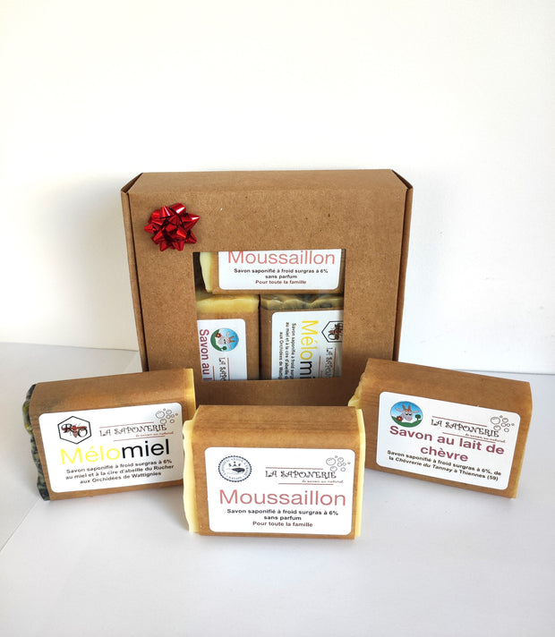 Coffret 3 savons: Mélomiel - chèvre - Moussaillon avec 2 loofah offert