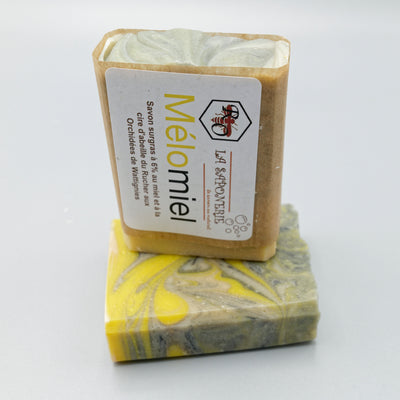 Savon au miel et à la cire d'abeille